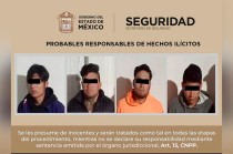 Los oficiales detuvieron a Maximino “N” de 28 años, Juan “N” de 21 años, Javier “N” de 24 años y Cristian “N” de 26 años.