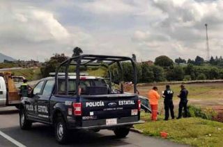 La patrulla de la Secretaría de Seguridad perdió el control y chocó con una camioneta.