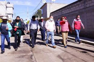 El alcalde escuchó también las solicitudes de las vecinas y vecinos