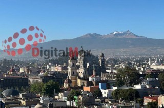 El crecimiento urbano en municipios conurbados no fue regulado, causando pérdida de bosques, desorden en el transporte y falta de servicios públicos.