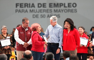 Ofrecen 500 vacantes en Feria del Empleo para mujeres mayores de 50 años