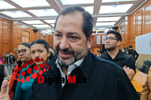 Francisco Vázquez Rodríguez, presidente de la Jucopo, durante la explicación de la reforma temporal al ISSEMYM