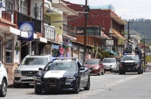 La Policía estatal instaló un cordón de seguridad en 20 rutas turísticas seguras con unidades fijas y cerco virtual