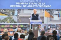 La central cuenta con 300 locales en su primera fase y mil cajones de estacionamiento.