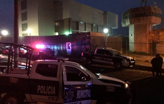 Denuncian extorsiones y abusos de custodios en el penal Molino de Flores