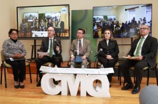 El rector de la UAEMéx, Carlos Eduardo Barrera Díaz, aseveró que esta institución participa con un stand especial del Fondo Editorial Universitario.