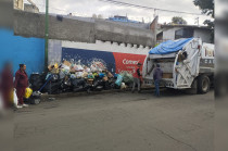 Autoridades recuerdan que tirar basura en la vía pública está sancionado con multas, arresto o trabajo comunitario para mantener limpia la ciudad.
