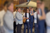 Cisneros Coss mencionó que la citada estrategia beneficiará a habitantes de 10 municipios del oriente mexiquense, todos con severos rezagos sociales producto de décadas de abandono gubernamental.