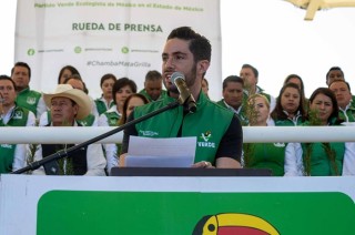 Couttolenc Buentello coordinó estrategias con legisladores y líderes municipales electos.