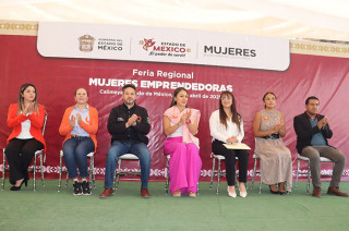 El alcalde Omar Sánchez, acompañado por la titular de la Secretaría de las Mujeres, reconoció el esfuerzo, la creatividad y la determinación de las participantes.